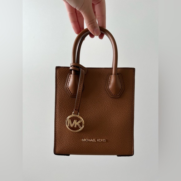 Michael Kors Handbags - NWOT Michael Kors Mini Crossbody